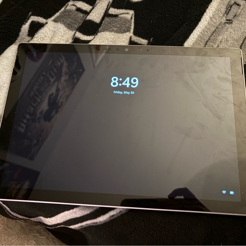 Microsoft Surface Pro 7 (Trying to sell as soon as possible!)